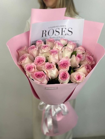 Букет 25 роз эквадор нежных