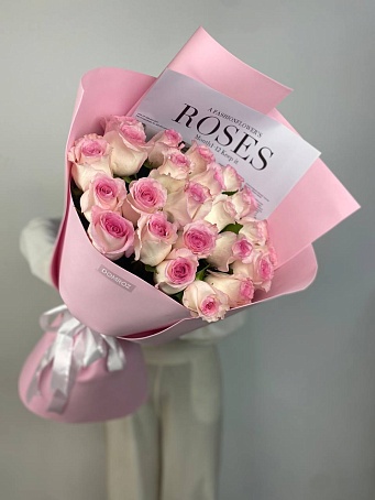 Букет 25 роз эквадор нежных