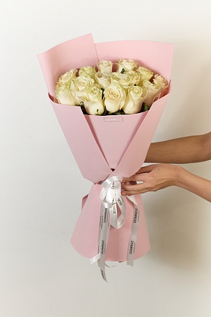 Букет 25 роз Эквадор Белых