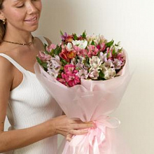 Яркие букеты