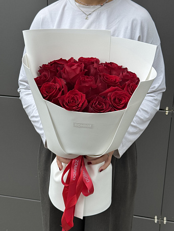 Букет 15 роз Эквадор Красных