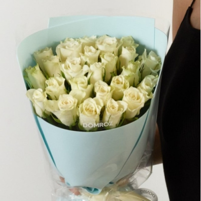 Букет 25 роз Кения Белых