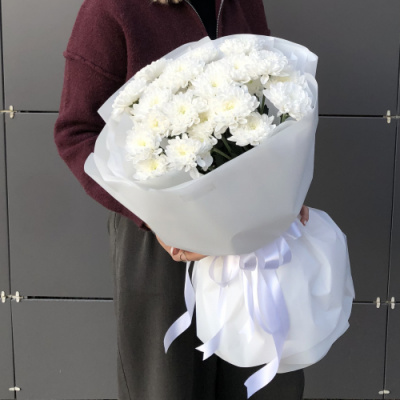 Букет 5 кустовых хризантем белых