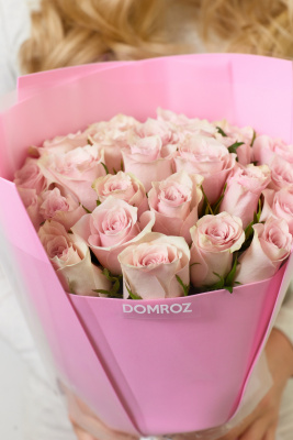 Букет 25 роз Кения нежно-розовых купить с доставкой в Набережных Челнах