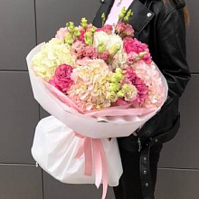 Букеты до 10000 руб.