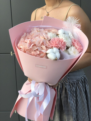 Розовый букет с гортензией купить с доставкой в Набережных Челнах